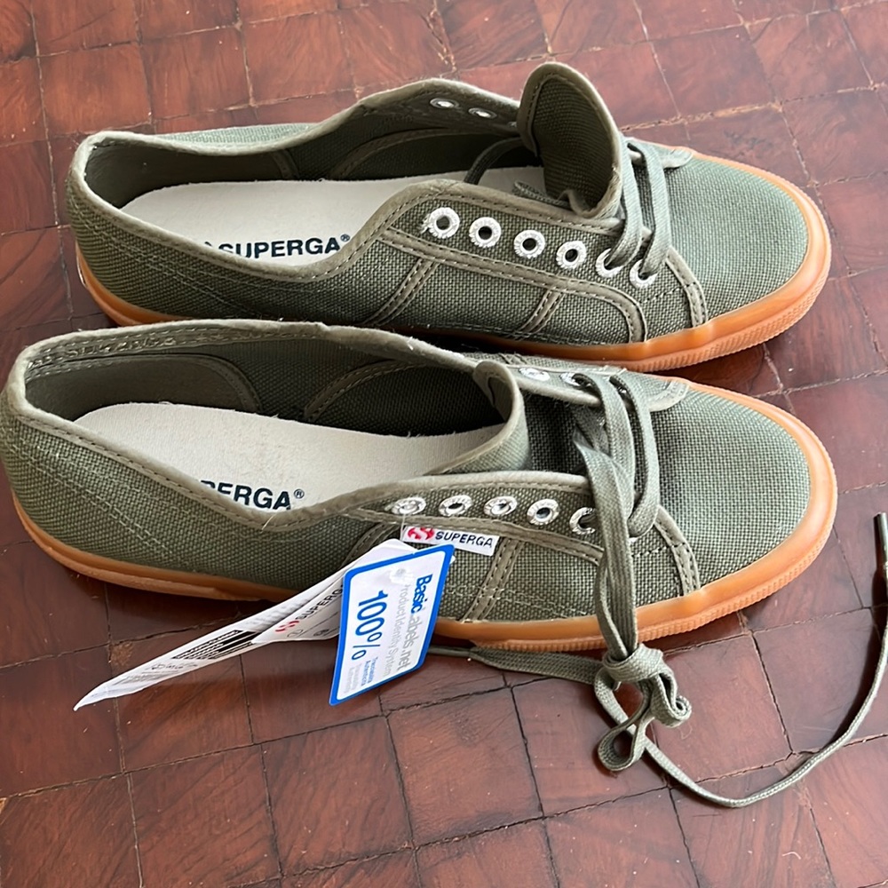 Superga 'Cotu' Sherwood Gum Canvas Sneaker Size 41 ASO Kate Middleton